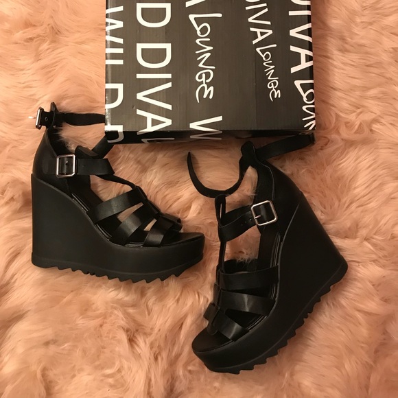 Wild Diva Shoes - Wild Diva Strap Wedges